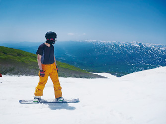 写真：東野圭吾